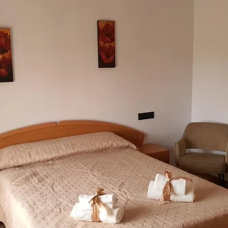 Heliomar 3 dormitorios con Piscina, Wifi, Aparcamiento&Parque infantil Málaga